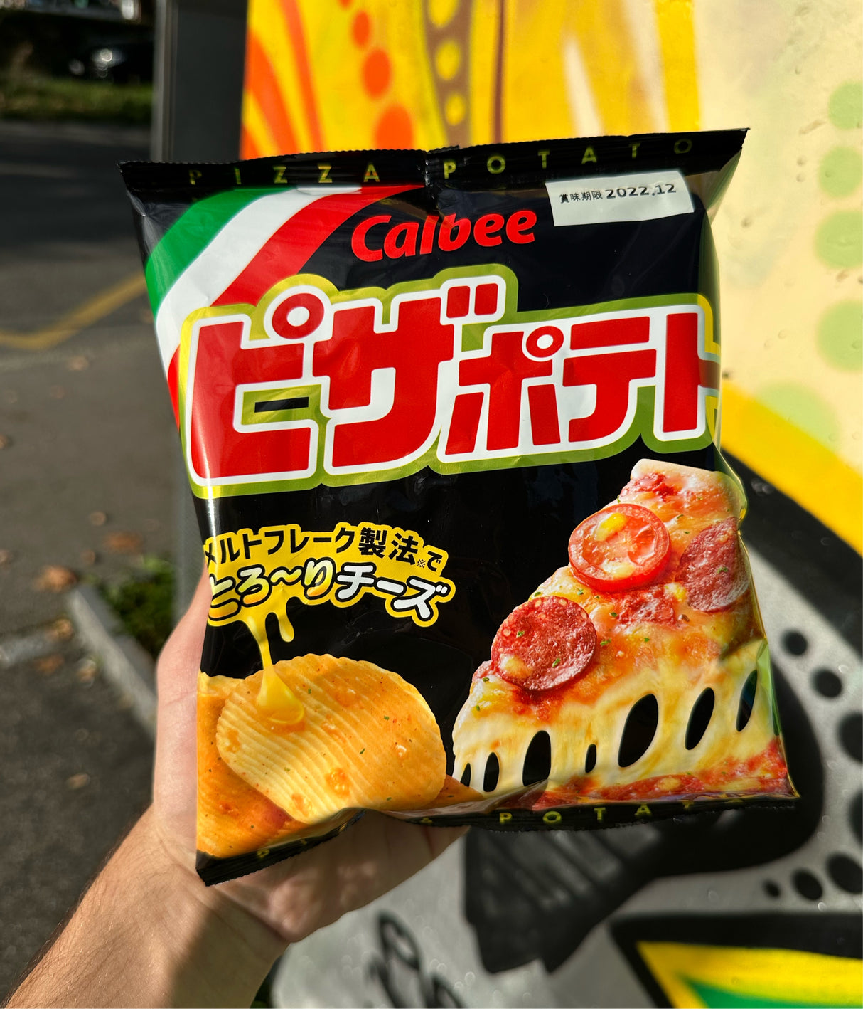 Calbee Pizza Chips MHD 31.12.2022 - Sweet Dreams